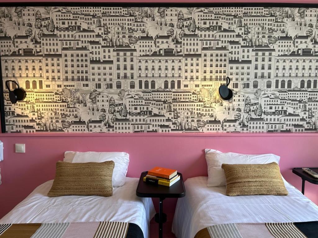 Hotel De La Croix-Rousse Lyon Buitenkant foto