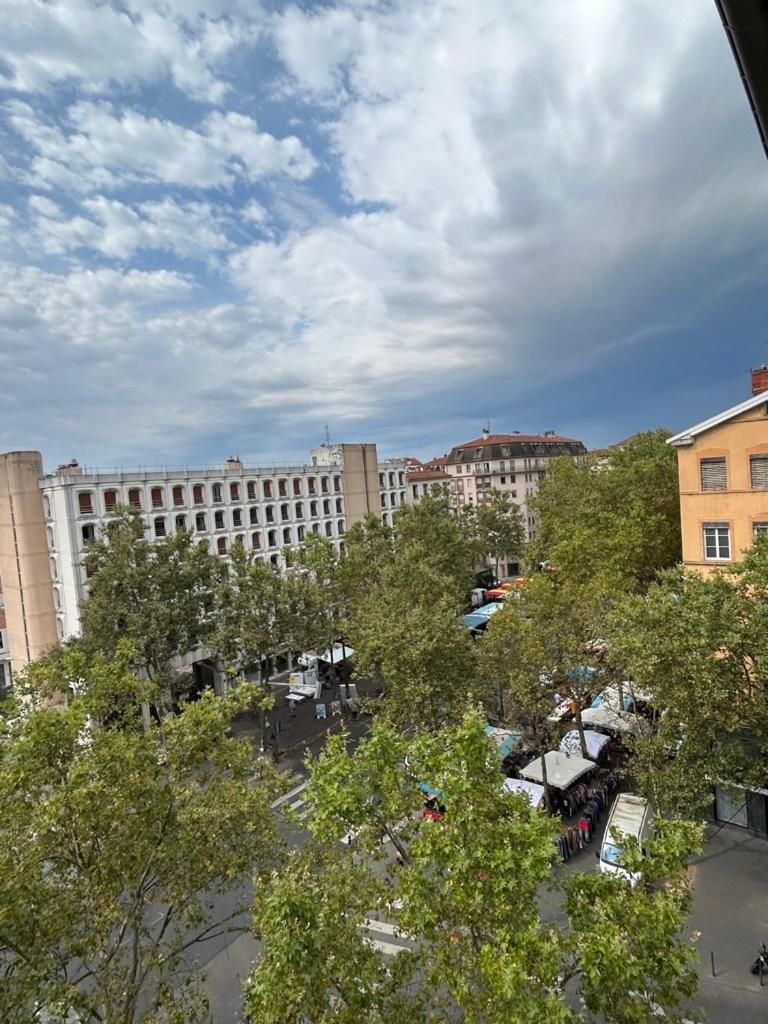 Hotel De La Croix-Rousse Lyon Buitenkant foto