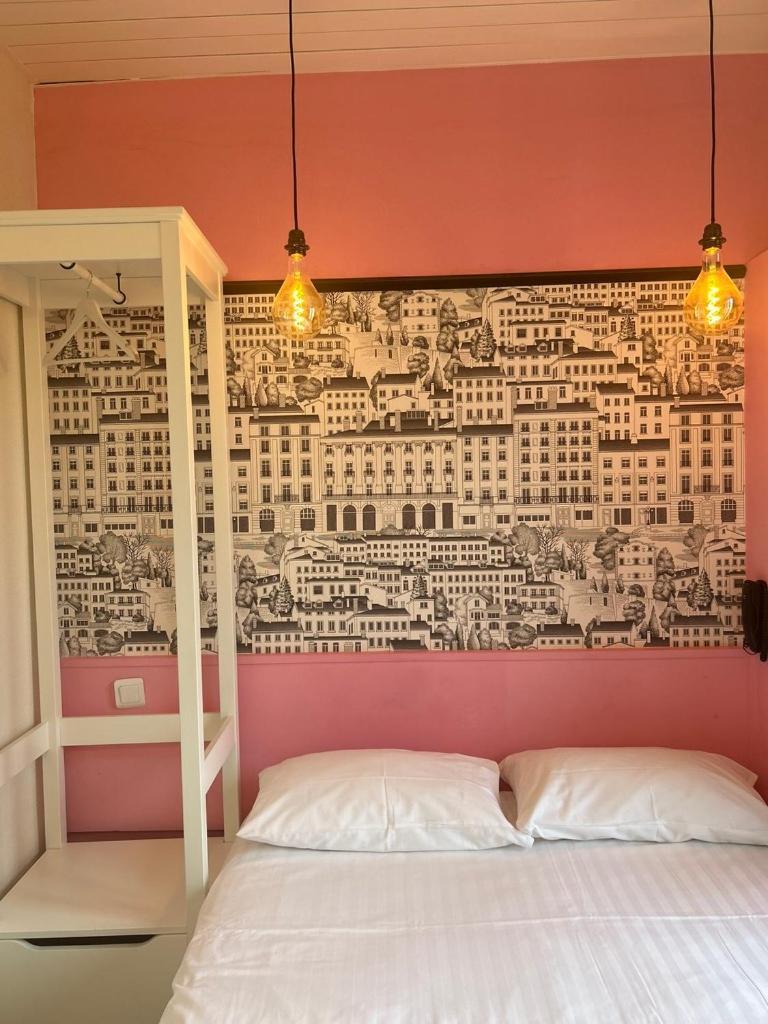 Hotel De La Croix-Rousse Lyon Buitenkant foto