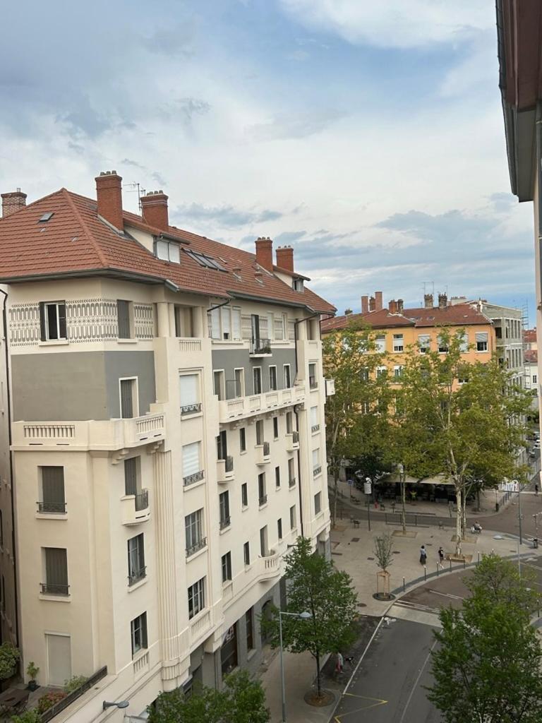 Hotel De La Croix-Rousse Lyon Buitenkant foto