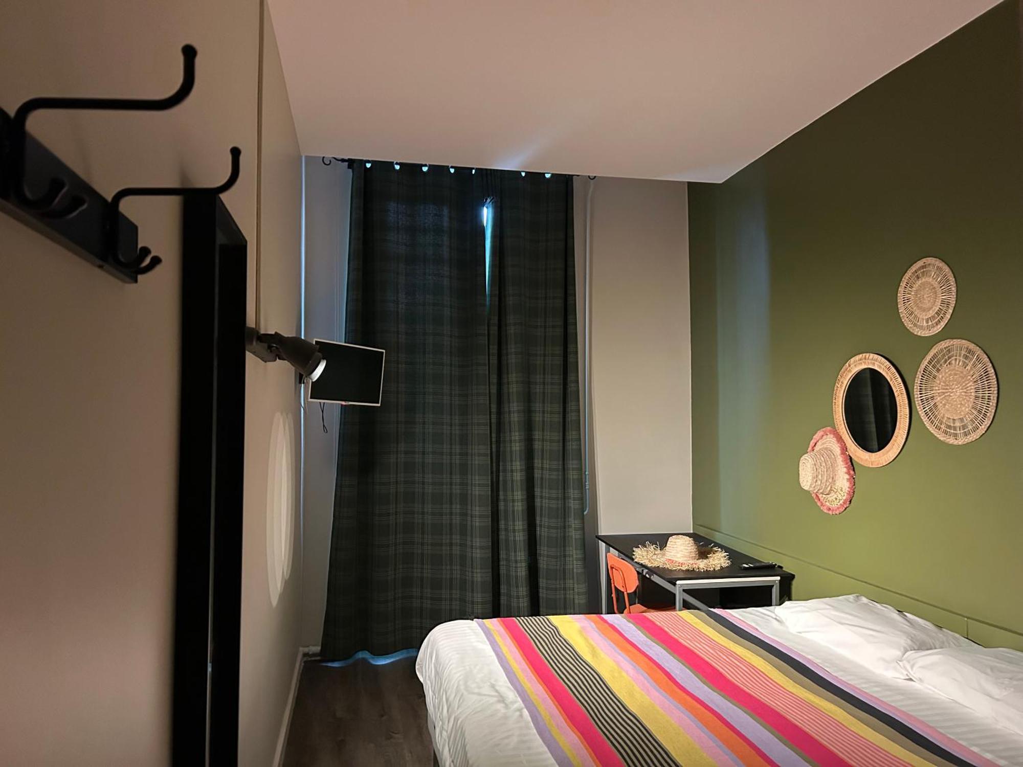 Hotel De La Croix-Rousse Lyon Buitenkant foto